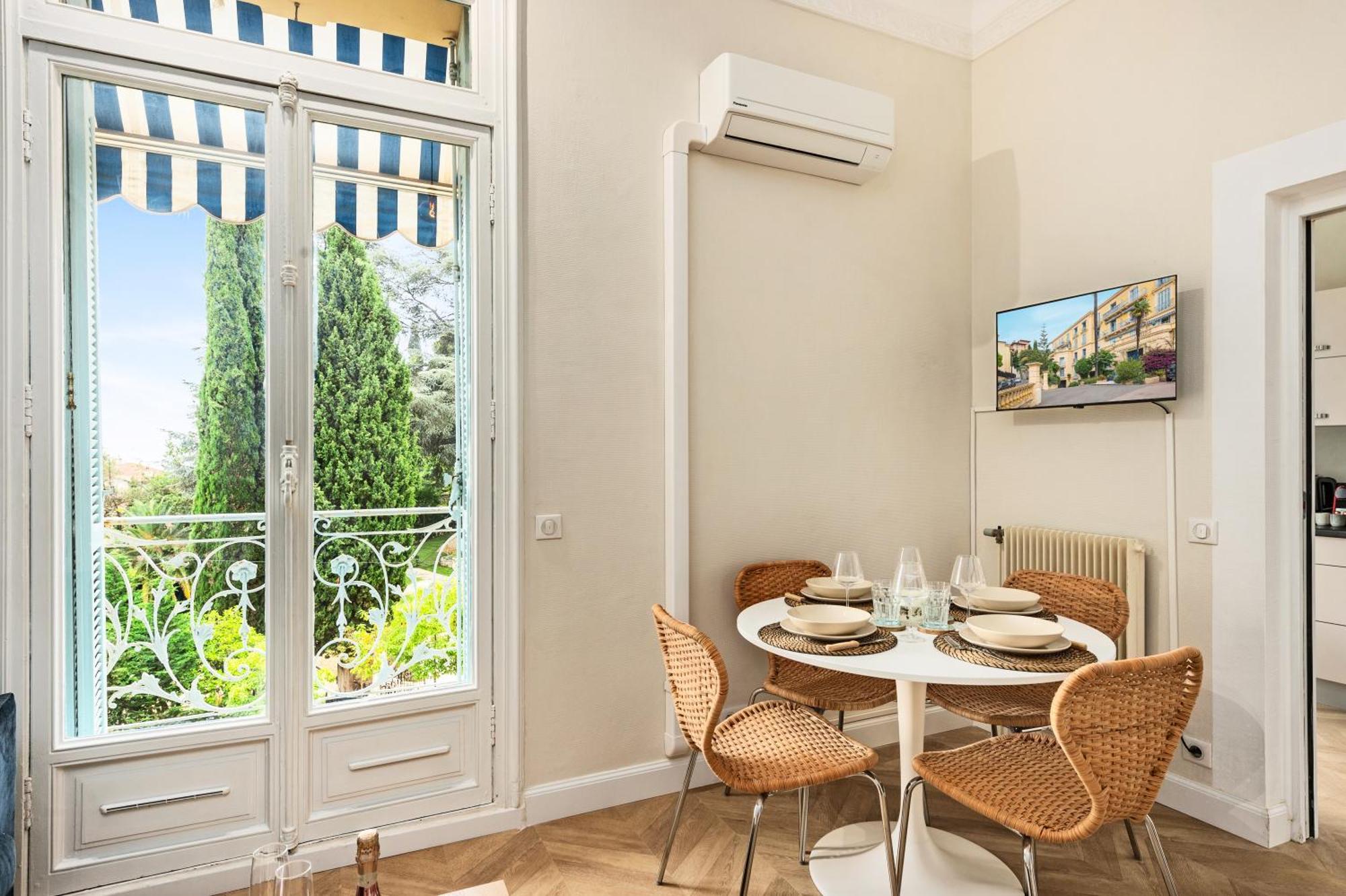 Mont Fleuri- Somptueux 2 Pieces - Parking - Menton Apartment Exterior foto