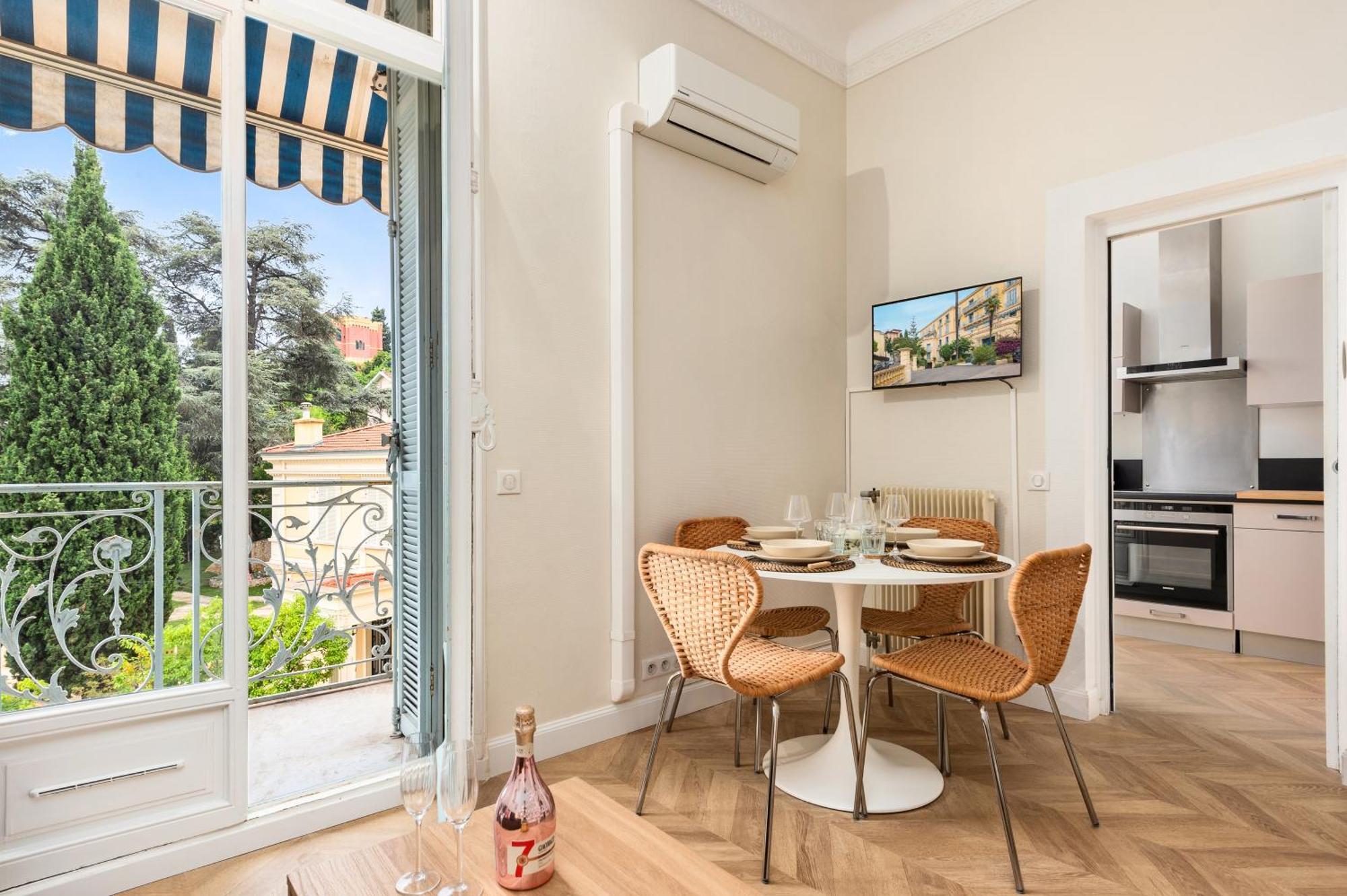 Mont Fleuri- Somptueux 2 Pieces - Parking - Menton Apartment Exterior foto